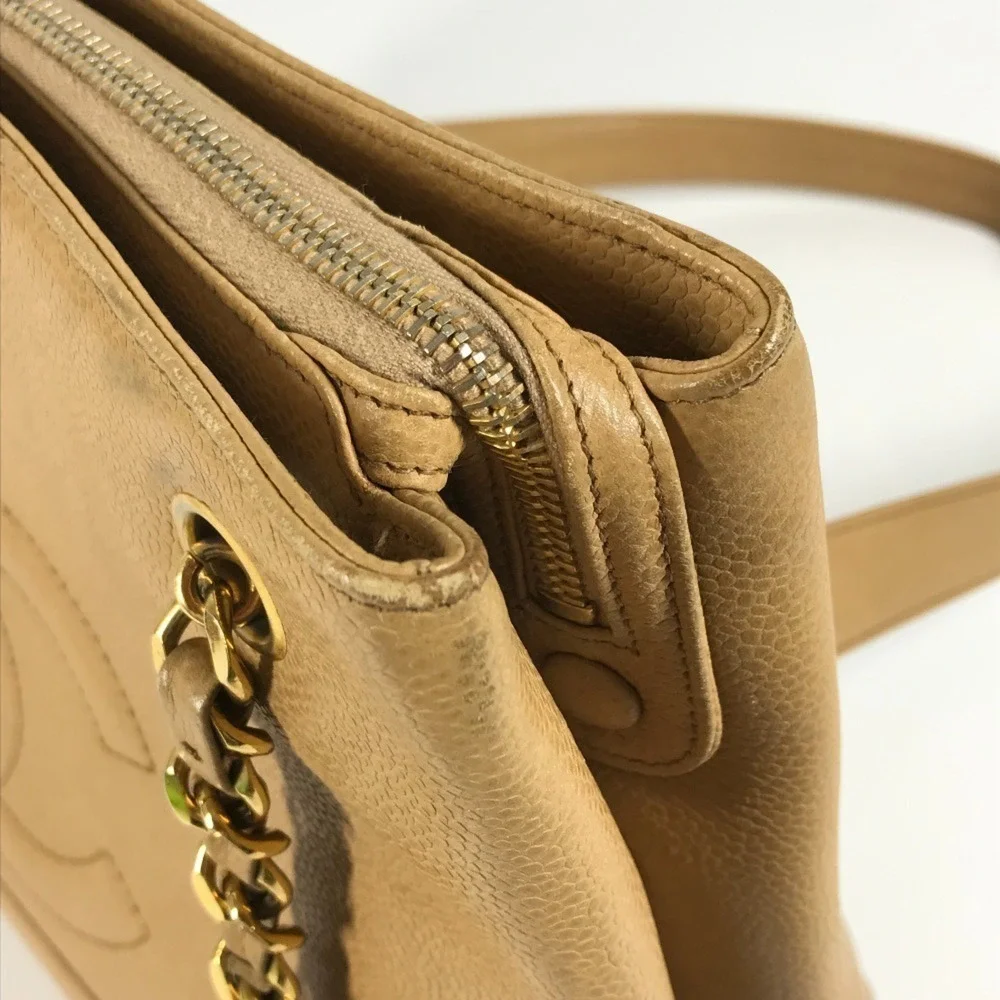 CHANEL Vintage Cream Caviar Leather Logo Shoulder Bag